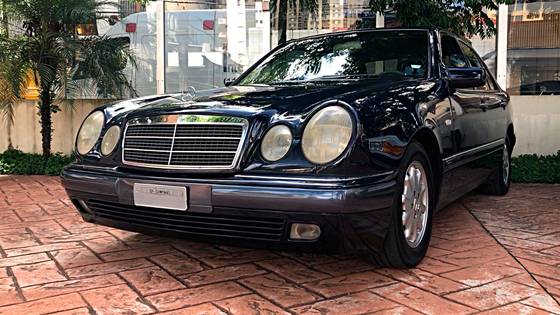 MERCEDES-BENZ E 230 2.3 ELEGANCE GASOLINA 4P AUTOMÁTICO MERCEDES-BENZ E 230 2.3 ELEGANCE GASOLINA 4P AUTOMÁTICO